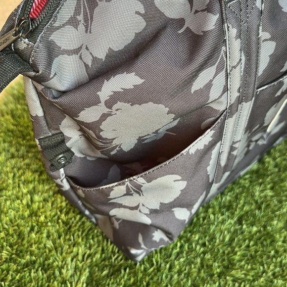 Herschel Floral Print Red Striped Interior Bag Workbag Overnight bag - Picture 8 of 12